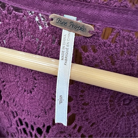 🥳 * CLEARANCE * FREE PEOPLE Gorgeous Boho Dress with Bell Sleeves - Picture 16 of 16